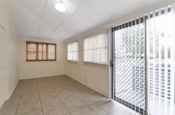 82 Holland St, West Mackay QLD 4740, Australia