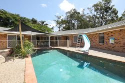 10 Morfantaine Terrace, Parkwood QLD 4214, Australia