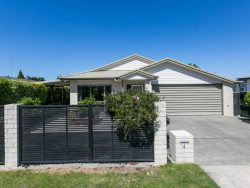 4 West Place, Greenmeadows, Napier, Hawke’s Bay, 4112, New Zealand