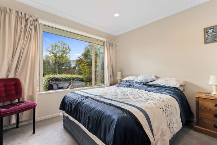 13 Paget Drive, Woodend, Waimakarir­i, Canterbury, 7610, New Zealand