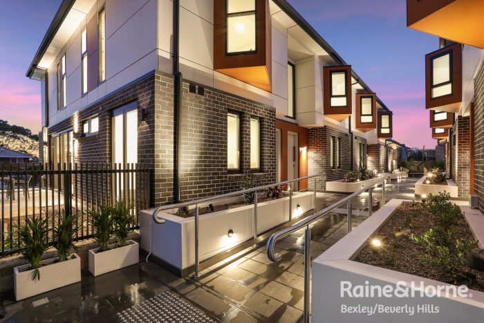 11 Rhonda Ave, Narwee NSW 2209, Australia