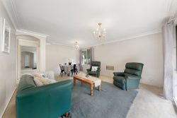 9 Rubens Ct, Wheelers Hill VIC 3150, Australia