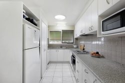 9 Rubens Ct, Wheelers Hill VIC 3150, Australia