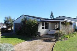 64 Selwyn Street, Takaka, Tasman, Nelson / Tasman, 7110, New Zealand