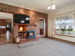 23 Toner Ave, Myrtleford VIC 3737, Australia