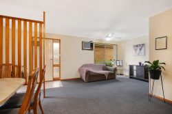 Unit 3/15 Ware Ave, West Wodonga VIC 3690, Australia