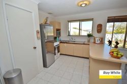 4 Adair Cl, Kalbarri WA 6536, Australia