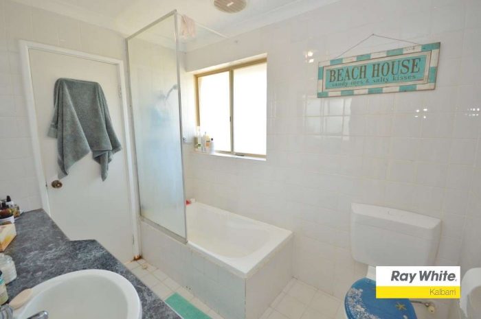 4 Adair Cl, Kalbarri WA 6536, Australia