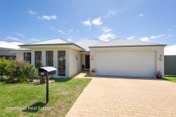 24 Albatross Dr, Bayonet Head WA 6330, Australia