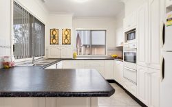 14 Balmoral Cl, Wallsend NSW 2287, Australia