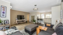 2/42 Beach Road, Castor Bay, North Shore City, Auckland, 0630, New Zealand