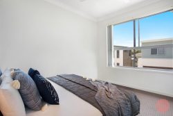 8/126 Central St, Labrador QLD 4215, Australia