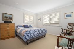 34 Clyde St, Mollymook Beach NSW 2539, Australia