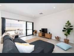 58 David Cres, Hillarys WA 6025, Australia