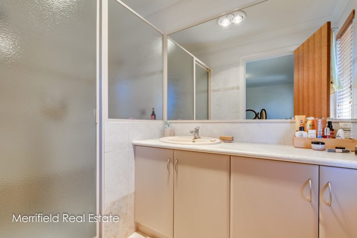 27 Federal St, McKail WA 6330, Australia