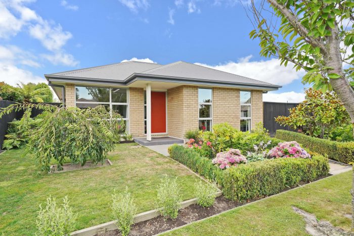 5 Mansfield Drive, Kaiapoi, Waimakarir­i, Canterbury, 7630, New Zealand