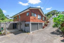 32 Noeleen Street, Glenfield, North Shore City, Auckland, 0629, New Zealand