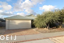 82 Lydon Blvd, Atwell WA 6164, Australia