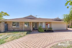 176A Forest Lakes Dr, Thornlie WA 6108, Australia