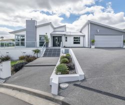 16 Quarry Hill Terrace, Kennedy’s Bush, Christchurch City, Canterbury, 8025, New Zealand