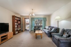 1/2 Rachel Ct, Lavington NSW 2641, Australia