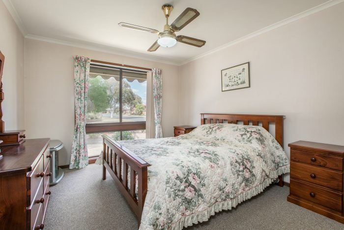 1/2 Rachel Ct, Lavington NSW 2641, Australia