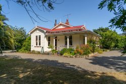 100 Revans Street, Feathersto­n, South Wairarapa, Wellington, 5710, New Zealand