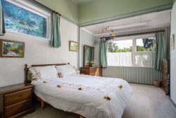 100 Revans Street, Feathersto­n, South Wairarapa, Wellington, 5710, New Zealand