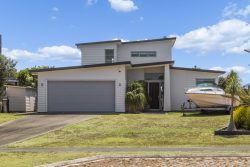 3 Taumata Road, Omaha, Rodney, Auckland, 0986, New Zealand
