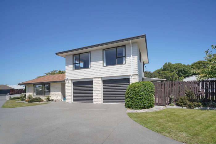 14 Tivoli Place, Bishopdale­, Christchur­ch City, Canterbury, 8053, New Zealand