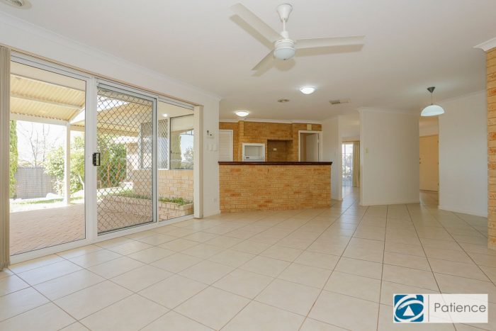 25 Ardrossan Loop, Kingsley WA 6026, Australia