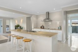 8 Avalon Ct, Margate TAS 7054, Australia