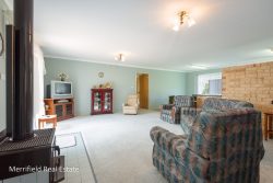 9B Seville Way, Orana WA 6330, Australia