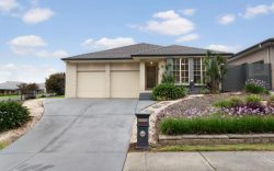 32 Brookfield Ave, Fletcher NSW 2287, Australia