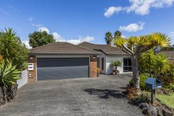 22 Chedworth Drive, Glenfield, North Shore City, Auckland, 0629, New Zealand