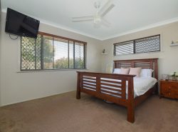 81 Knockator Cres, Centenary Heights QLD 4350, Australia