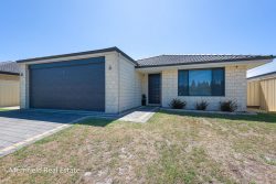 79 Radiata Dr, McKail WA 6330, Australia