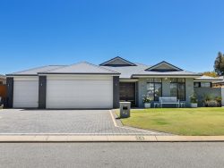 44 Freycinet Cct, Aubin Grove WA 6164, Australia