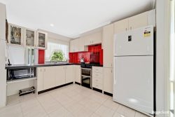 4 Solway Ct, Epping VIC 3076, Australia