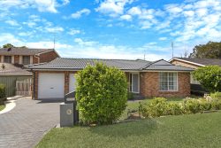 41 Twin Lakes Dr, Lake Haven NSW 2263, Australia