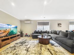 23 Cepora Rd, Tarneit VIC 3029, Australia