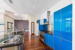 25 Gahans Ln, Woonona NSW 2517, Australia