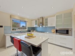 15 Holly Ct, Gowanbrae VIC 3043, Australia