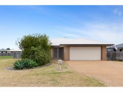 79 Abby Dr, Gracemere QLD 4702, Australia