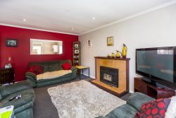 78 Peel Place, Wainuiomat­a, Lower Hutt, Wellington, 5014, New Zealand