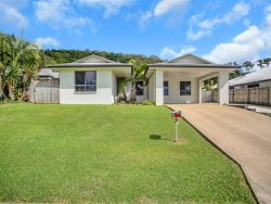 80 West St, Sarina QLD 4737, Australia