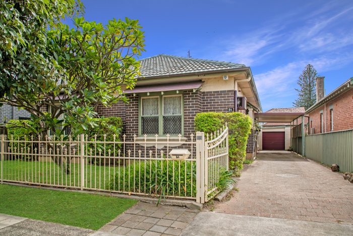 54 Kenrick St Merewether NSW 2291, Australia