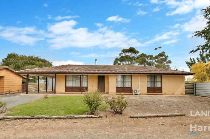 8 Paul St, Riverton SA 5412, Australia