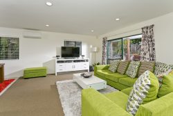 2/83 Vandeleur Ave, Birkdale, North Shore City, Auckland, 0626, New Zealand