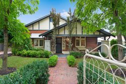 42 Sturt Ave, Colonel Light Gardens SA 5041, Australia